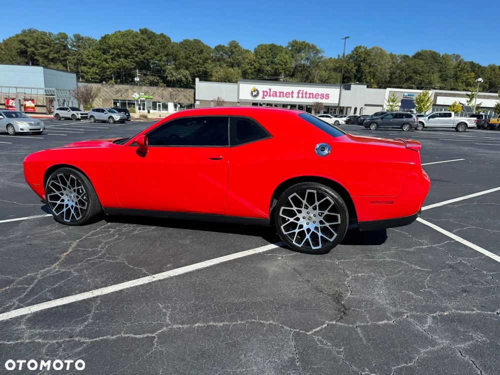 Dodge Challenger - 5