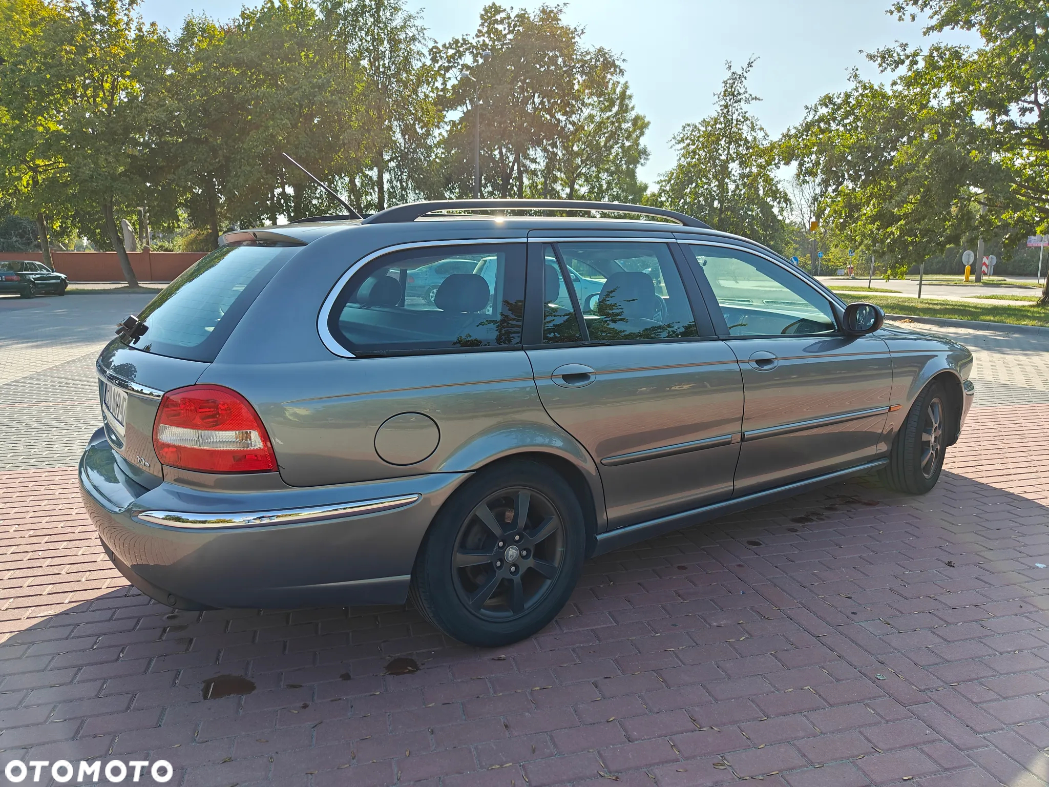 Jaguar X-Type Estate 2.0 Diesel Executive - 6