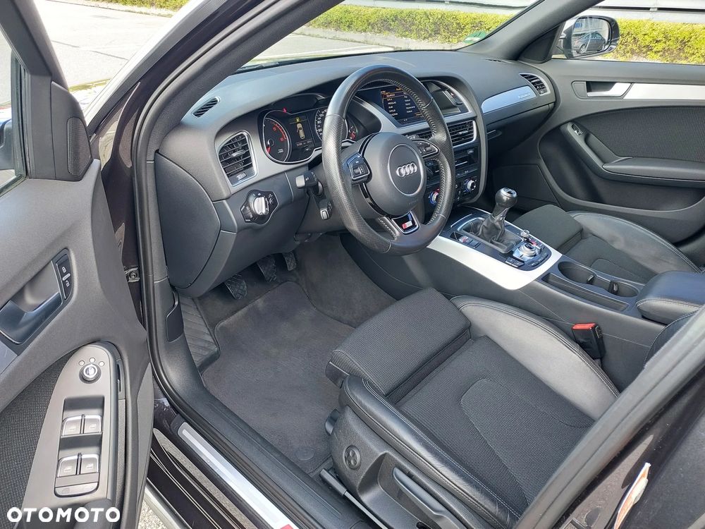 Audi A4 Avant 2.0 TDI DPF quattro S line Sportpaket - 17