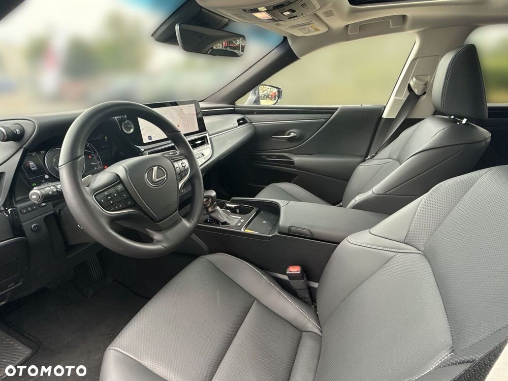 Lexus ES 300h Business Edition - 9