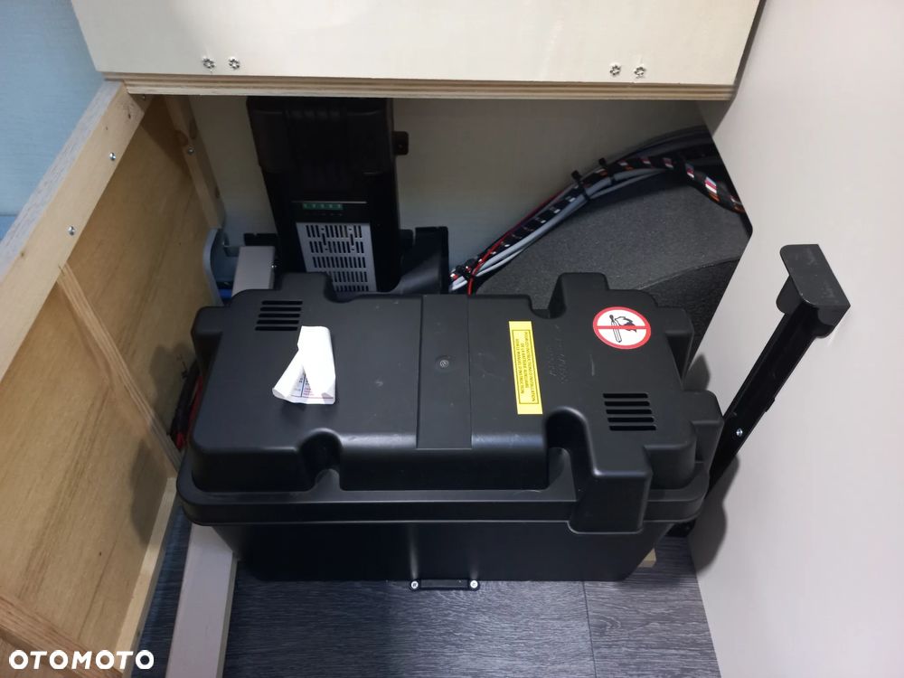 Sterckeman 390 CP Starlett Comfort, Markiza, Bagażnik na rowery - 34