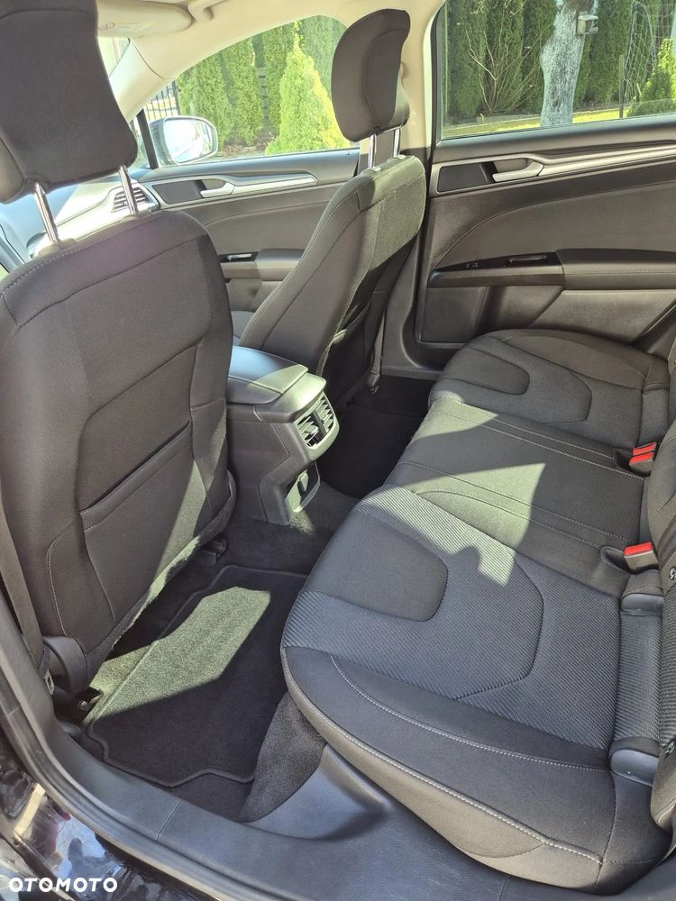 Ford Mondeo 2.0 TDCi Titanium PowerShift - 19