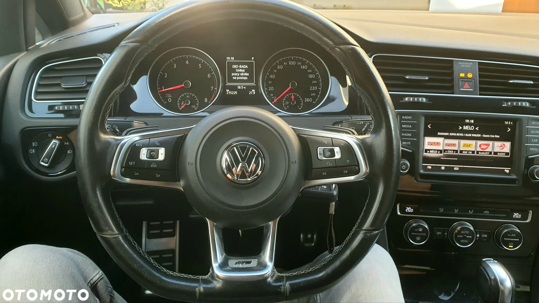 Volkswagen Golf - 14