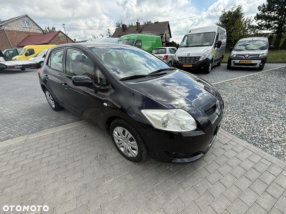Toyota Auris - 4