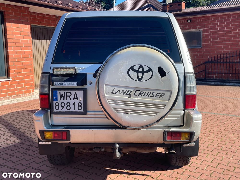 Toyota Land Cruiser - 14