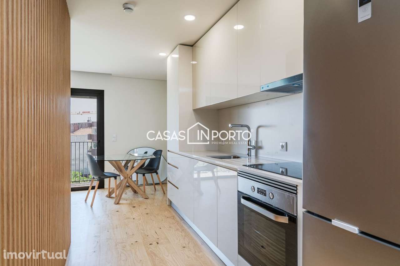 Apartamento com varanda no centro do Porto - Grande imagem: 5/18