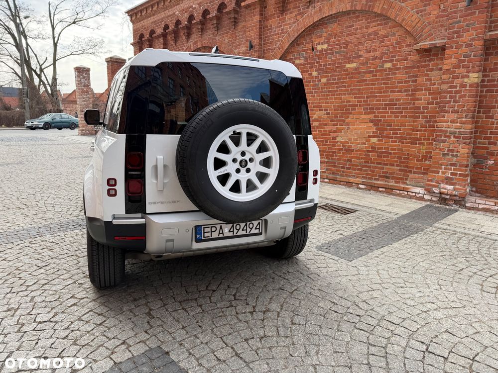Land Rover Defender 2.0 P300 - 5