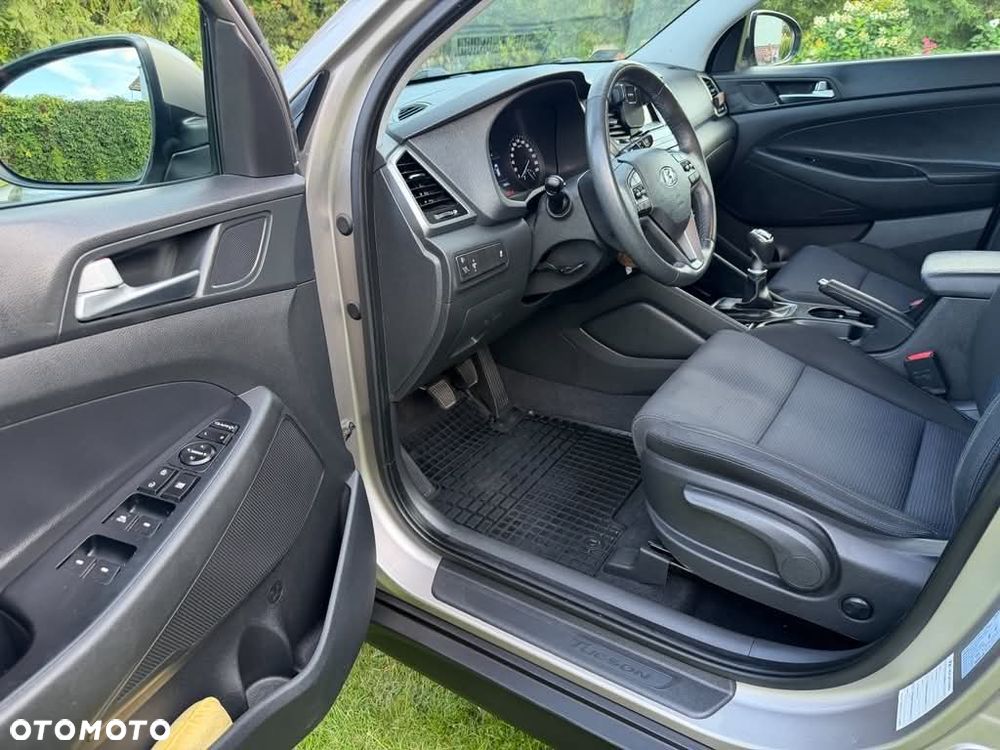 Hyundai Tucson 1.6 GDI BlueDrive Comfort 2WD - 6