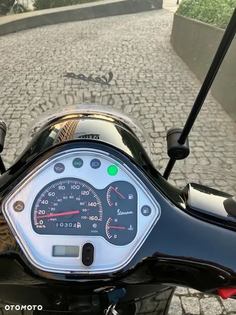 Vespa GTS - 6