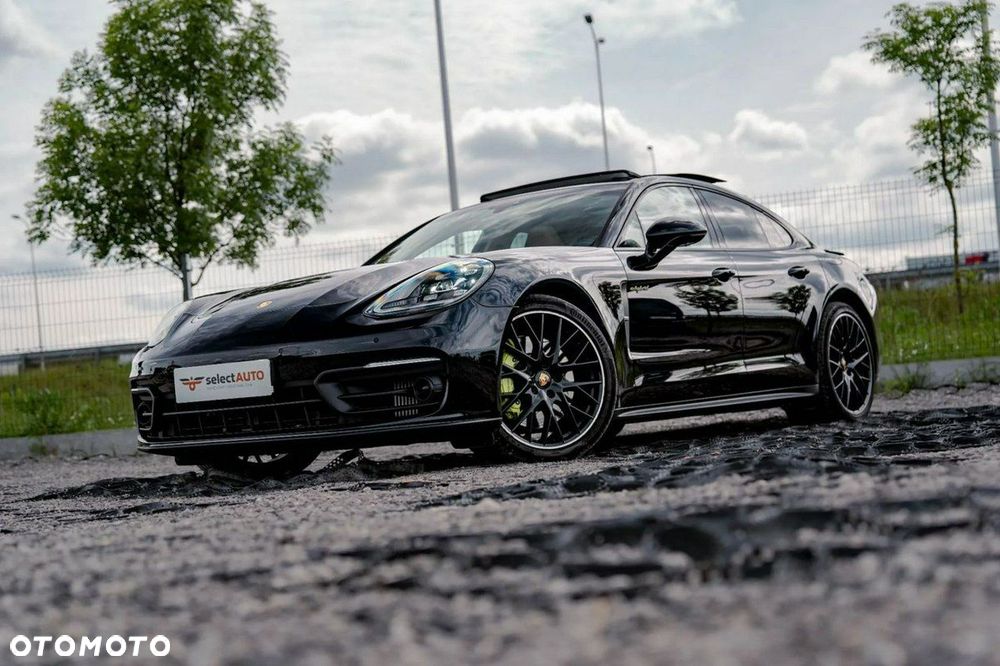 Porsche Panamera 4 E-Hybrid Platinum Edition - 14
