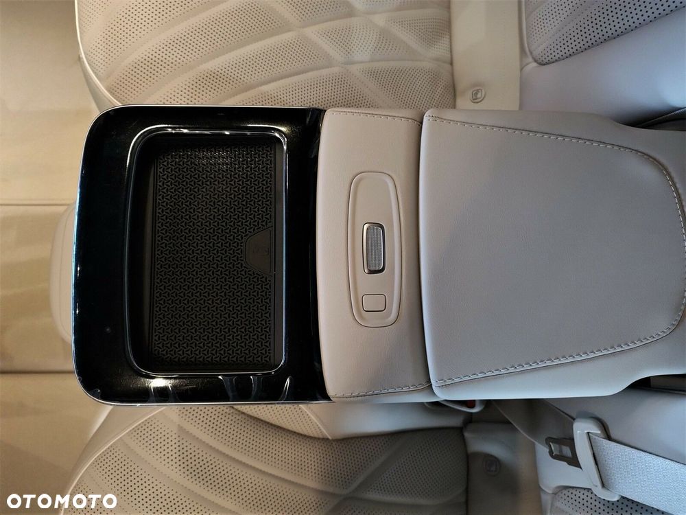 Mercedes-Benz EQS - 30