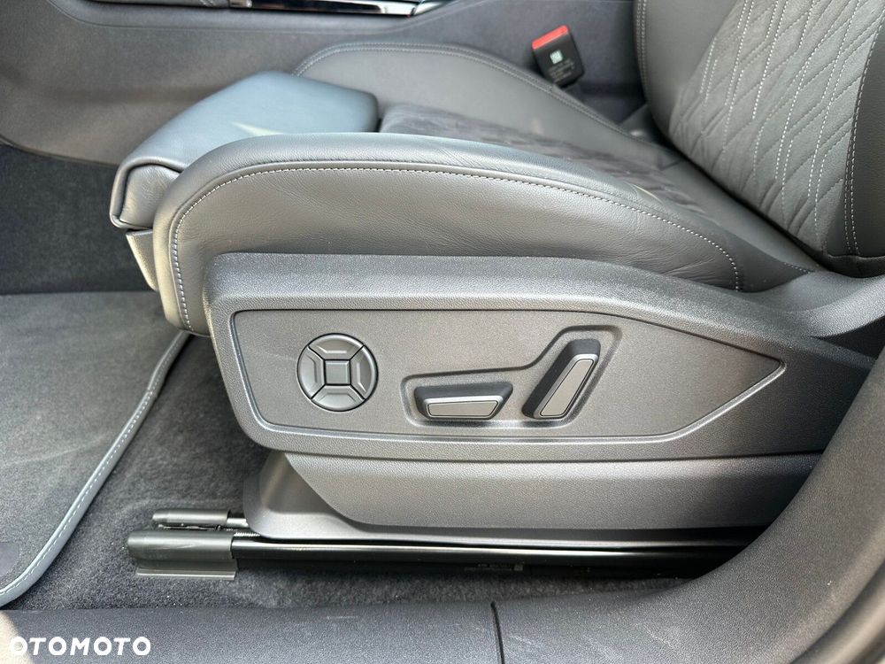 Audi SQ5 Sportback - 17