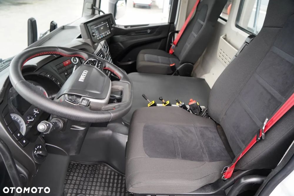 Iveco X-WAY 480 / 8X4 / WYWROTKA DWUSTRONNA / HYDROBURTA / HYDROKLAPA / AUTOMAT / SPROWADZONY - 28