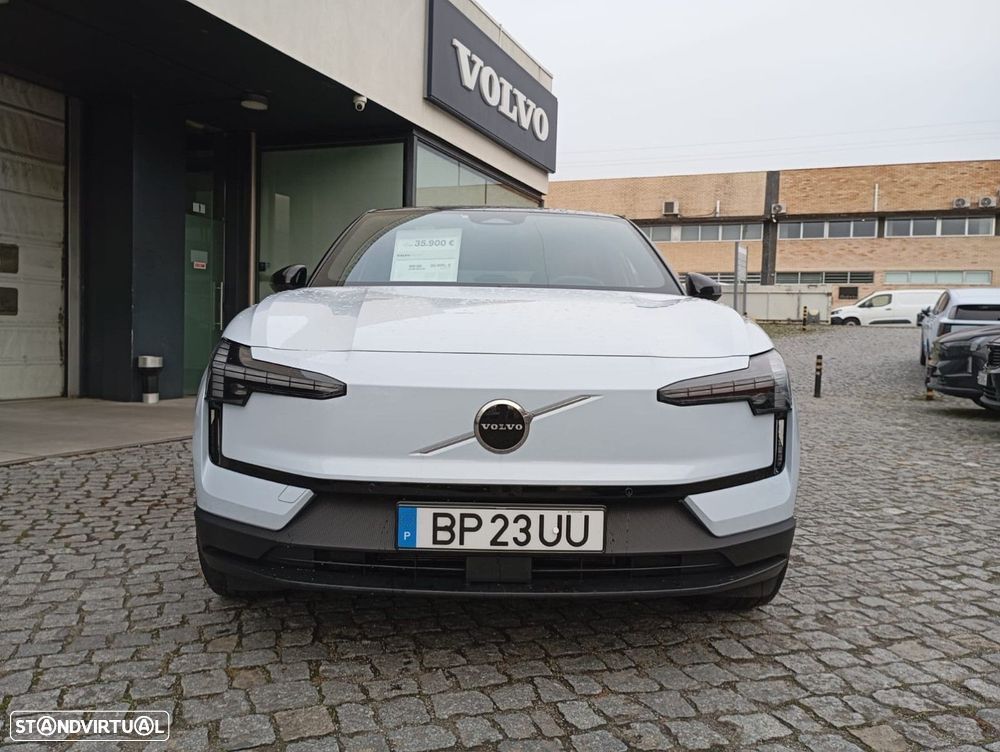 Volvo EX30 51 kWh Single Motor Plus - 10