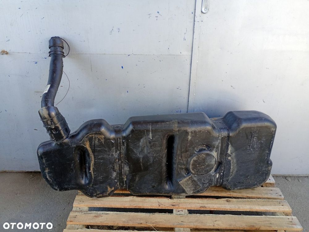 zbiornik paliwa bak mercedes vito w447 2019r 2.2 cdi A4474705500 A4474705600 - 6