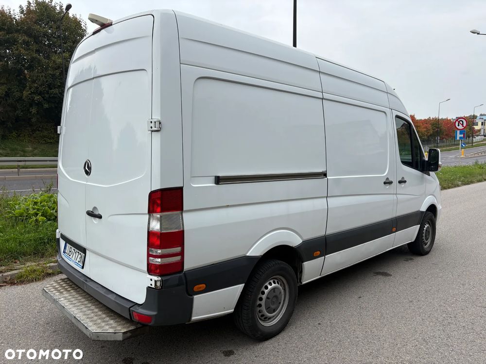 Mercedes-Benz Sprinter - 9