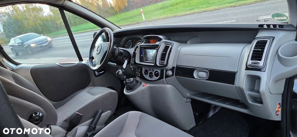 Opel Vivaro - 14