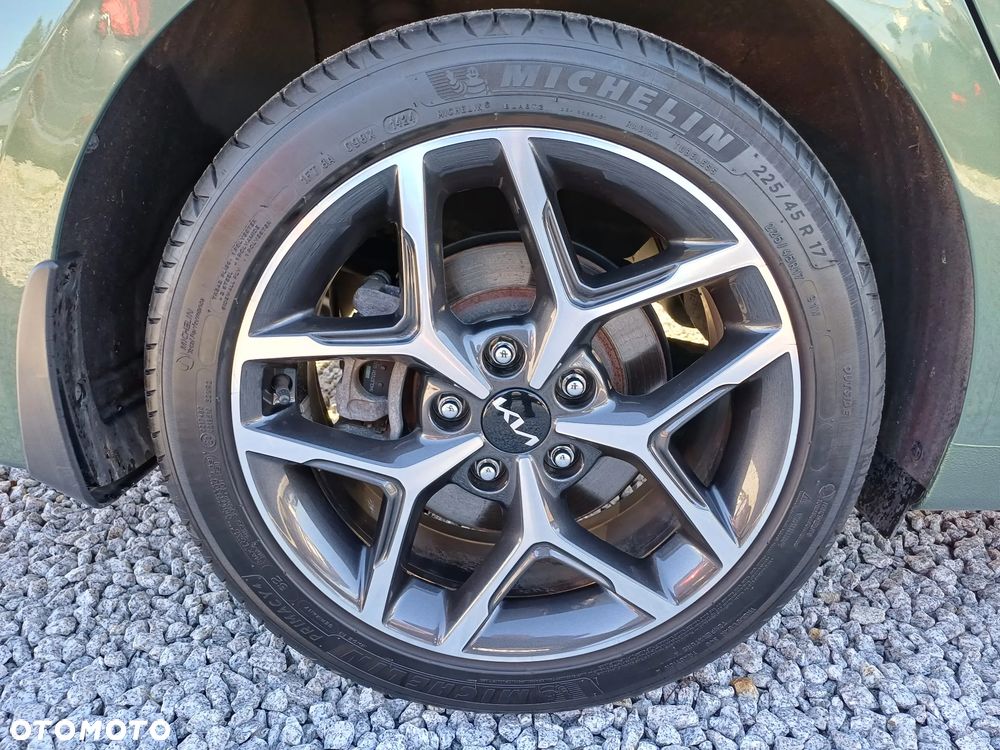 Kia Ceed 1.5 T-GDI Tribute DCT - 14