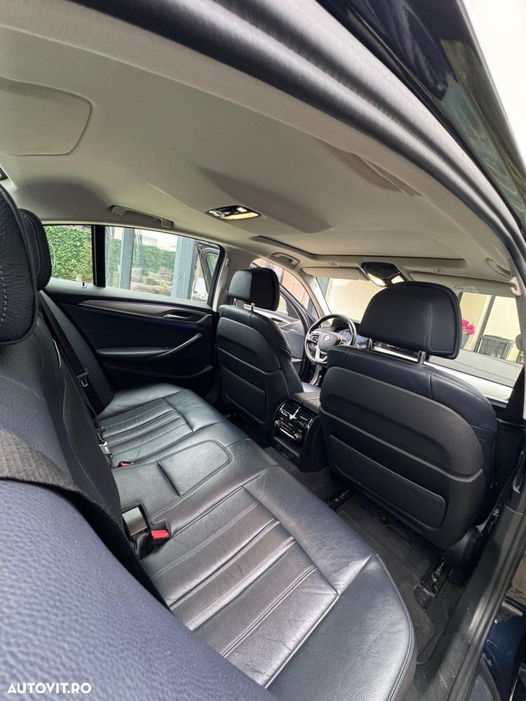BMW Seria 5 530d xDrive AT - 10