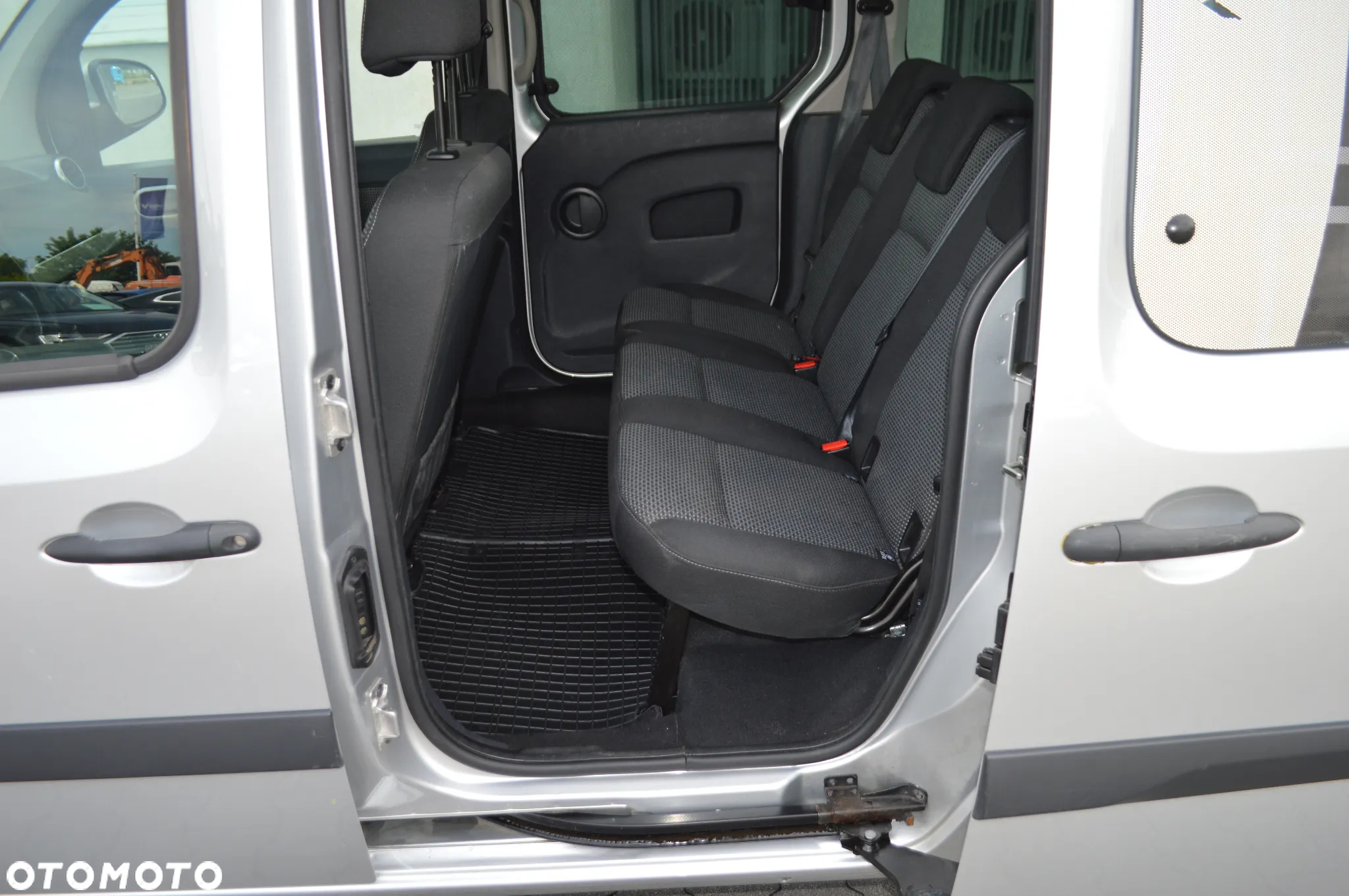 Mercedes-Benz CITAN - 11