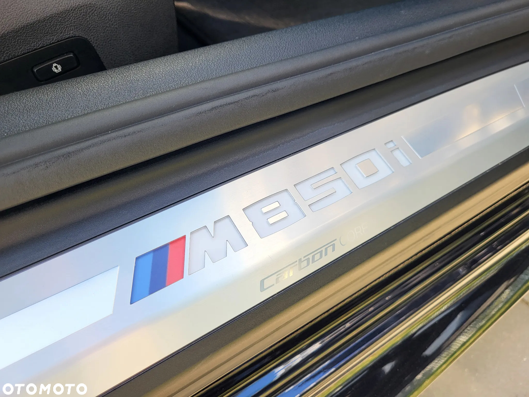 BMW Seria 8 M850i xDrive Cabrio - 37