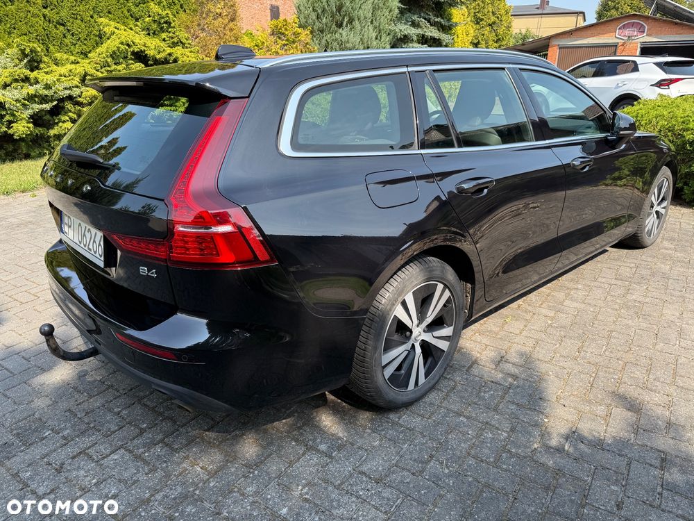 Volvo V60 B4 D Geartronic Momentum Pro - 2