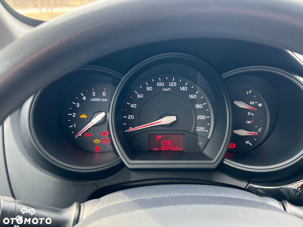 Kia Rio 1.4 crdi M - 15