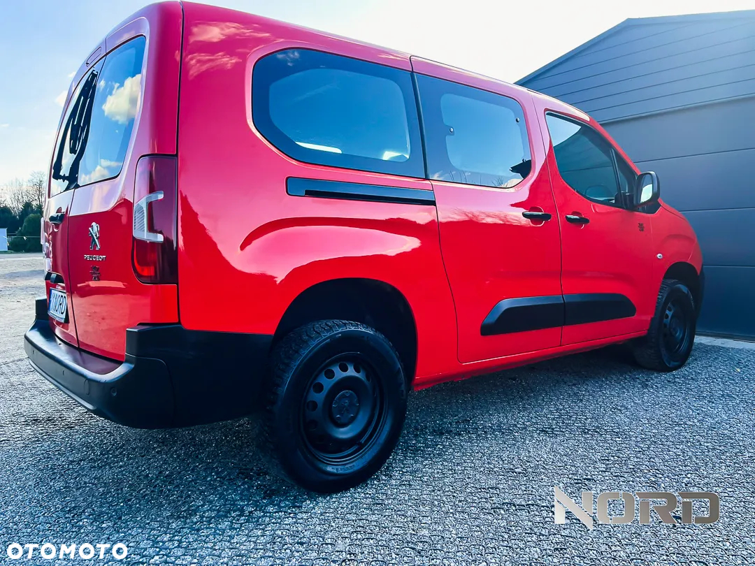 Peugeot Partner 1.5l 4x4  Long Asphalt - 11