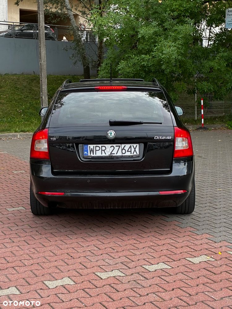 Skoda Octavia 1.6 TDI Ambition - 6