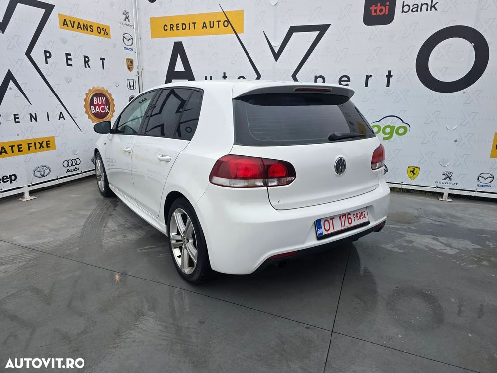 Volkswagen Golf 1.6 TDI DPF BlueMotion - 12