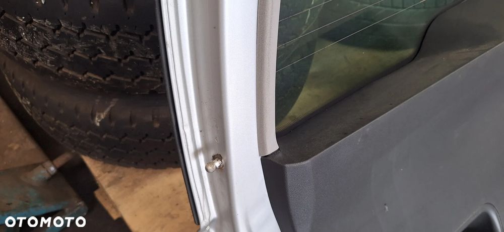 Opel Meriva A Klapa Bagażnika Tył Tylna Kod Lakieru Z157 - 24
