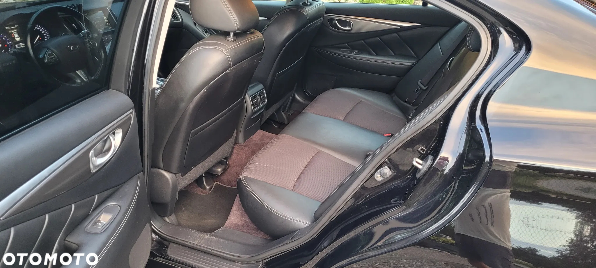 Infiniti Q50 2.2d - 11