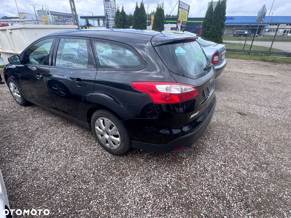 Ford Focus 1.6 Ambiente - 6