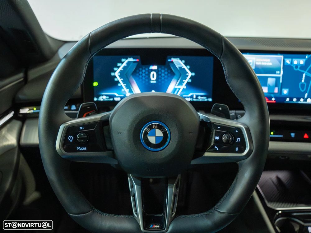 BMW 530 e Pack Desportivo M - 10