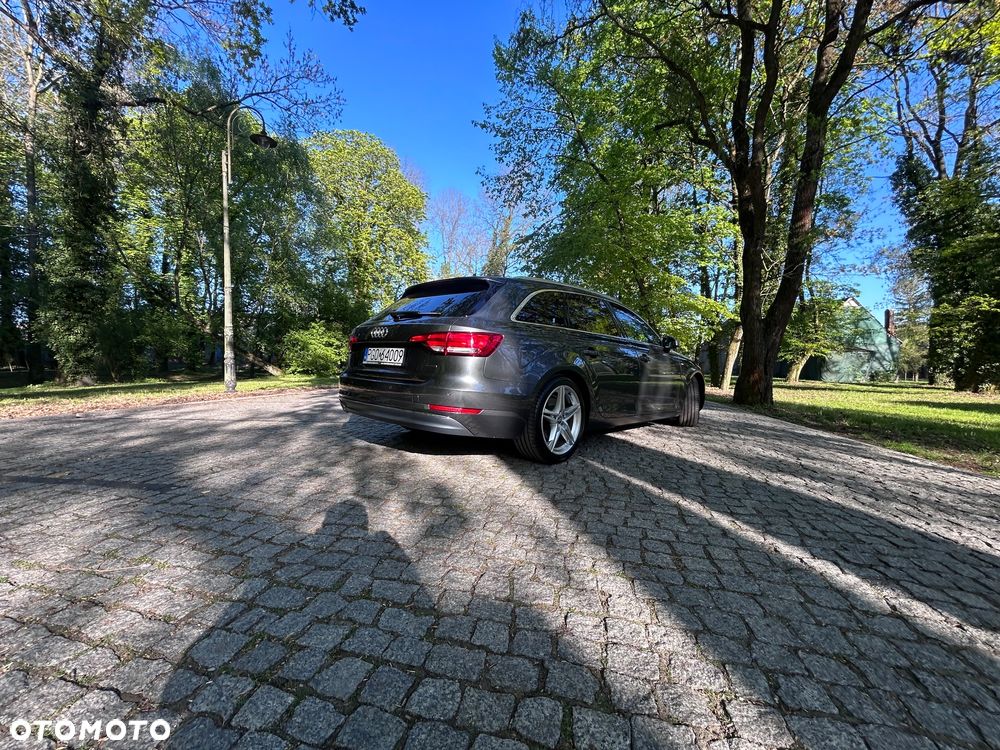 Audi A4 Avant 2.0 TDI S tronic quattro design - 6