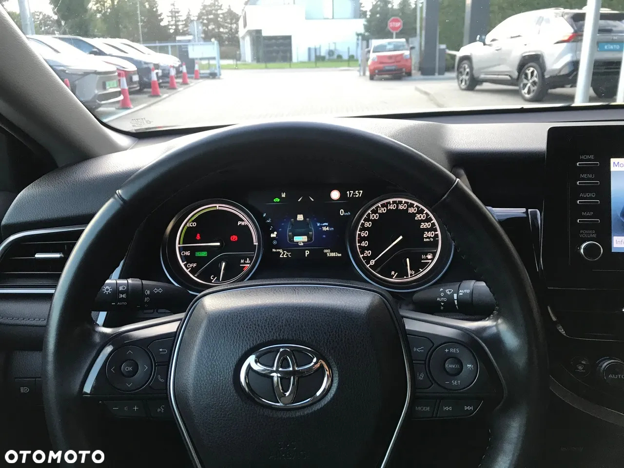 Toyota Camry 2.5 Hybrid Comfort CVT - 23