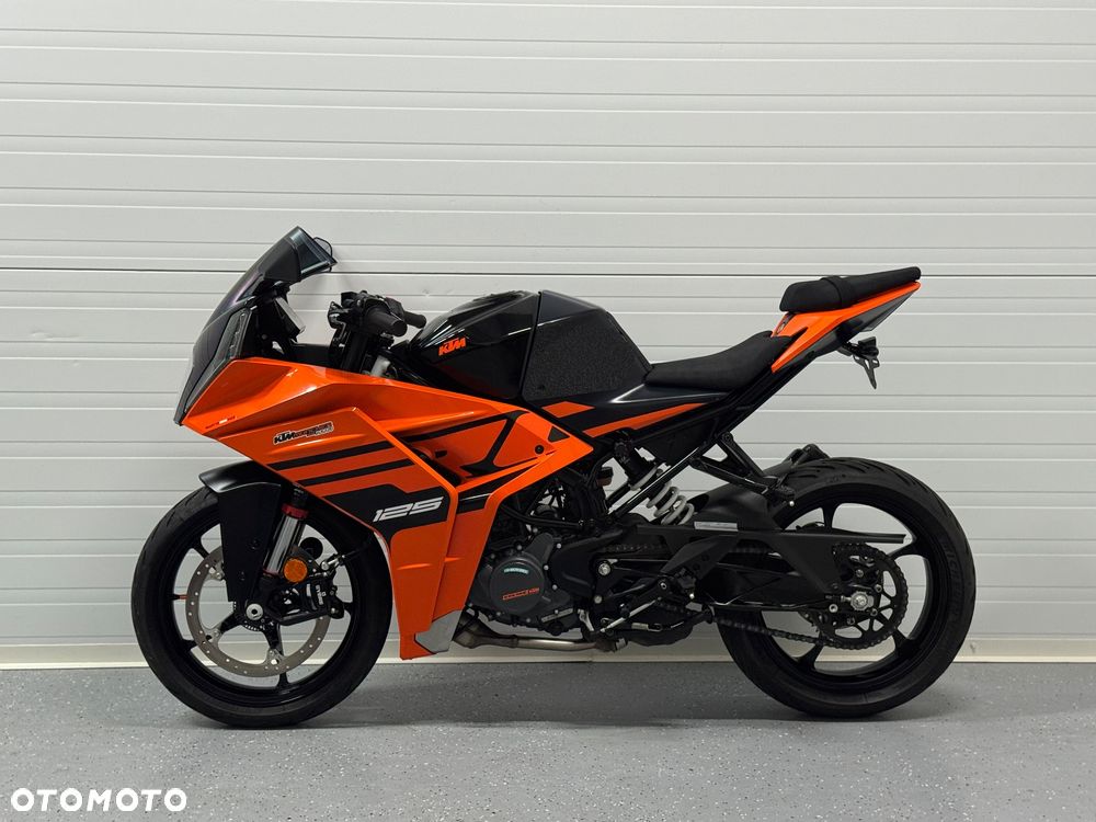 KTM RC 125 - 16