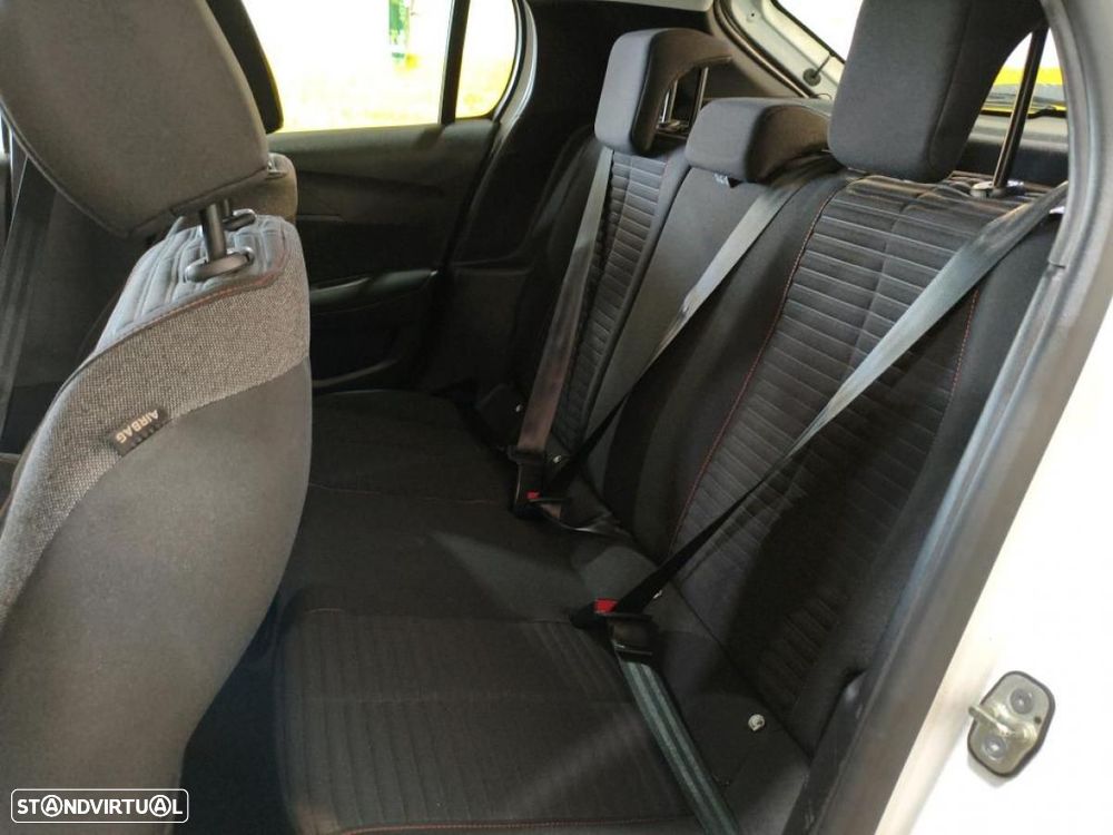 Peugeot 208 1.2 PureTech Active - 5