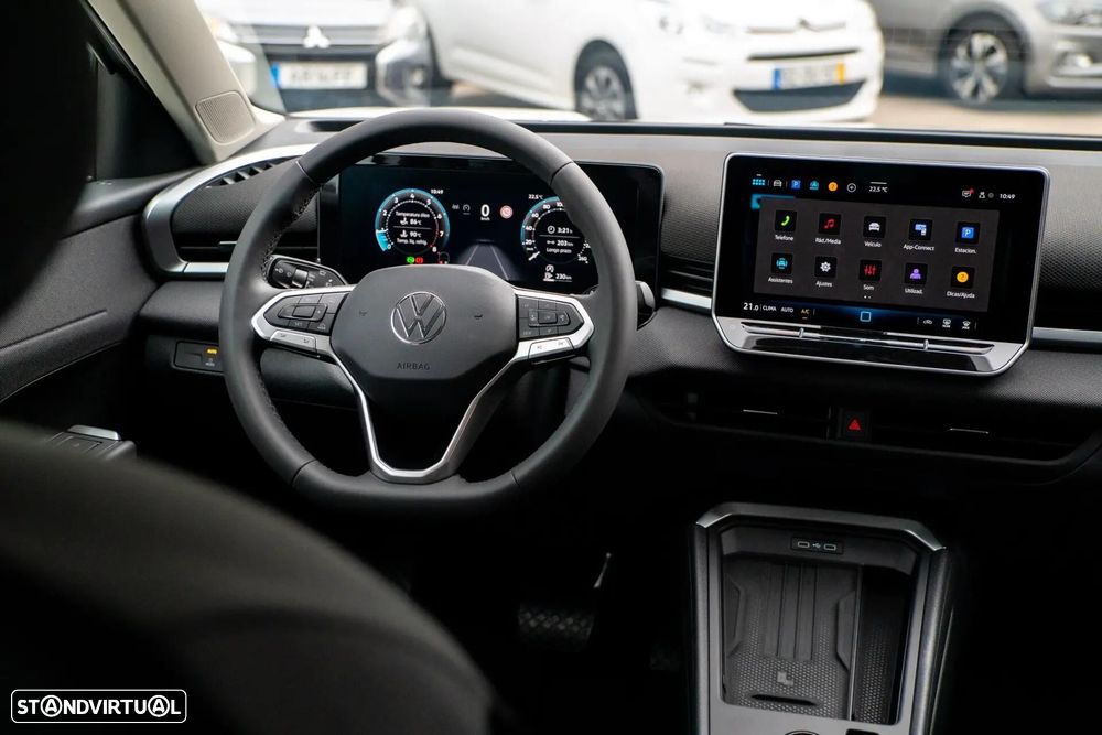 VW T-Roc 1.5 eTSI Life DSG - 36