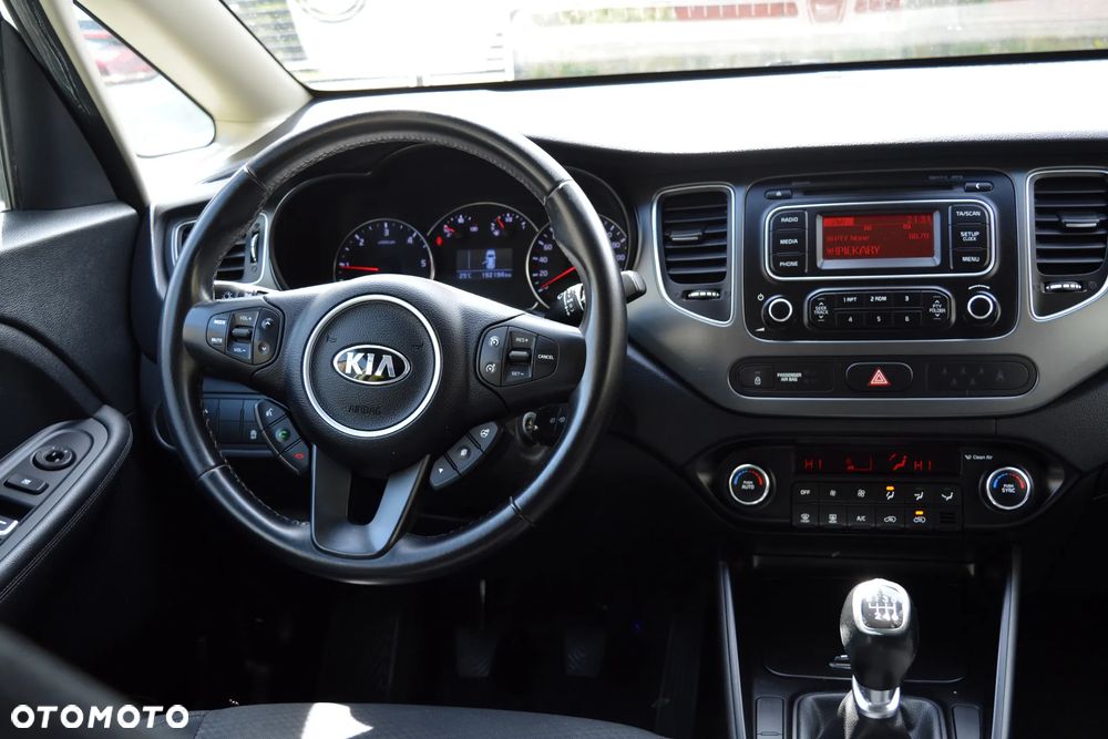 Kia Carens 1.7 CRDi 115 Dream Team Edition - 19