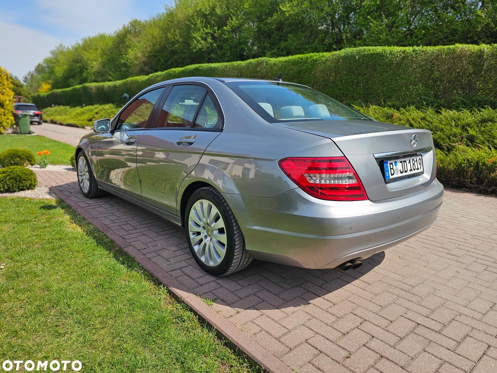 Mercedes-Benz Klasa C 180 BlueEFFICIENCY 7G-TRONIC Elegance - 4