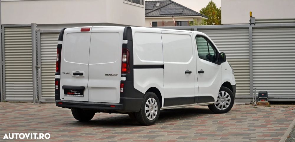 Renault Trafic - 14