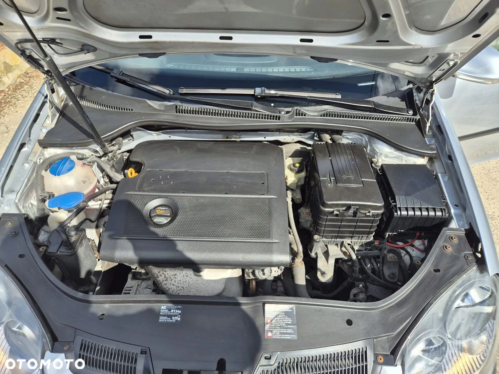 Volkswagen Golf 1.4 Comfortline - 24