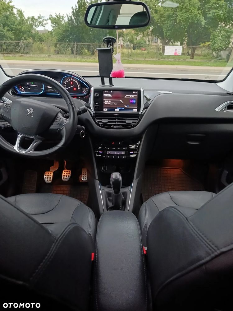 Peugeot 208 1.6 e-HDi Allure STT - 13
