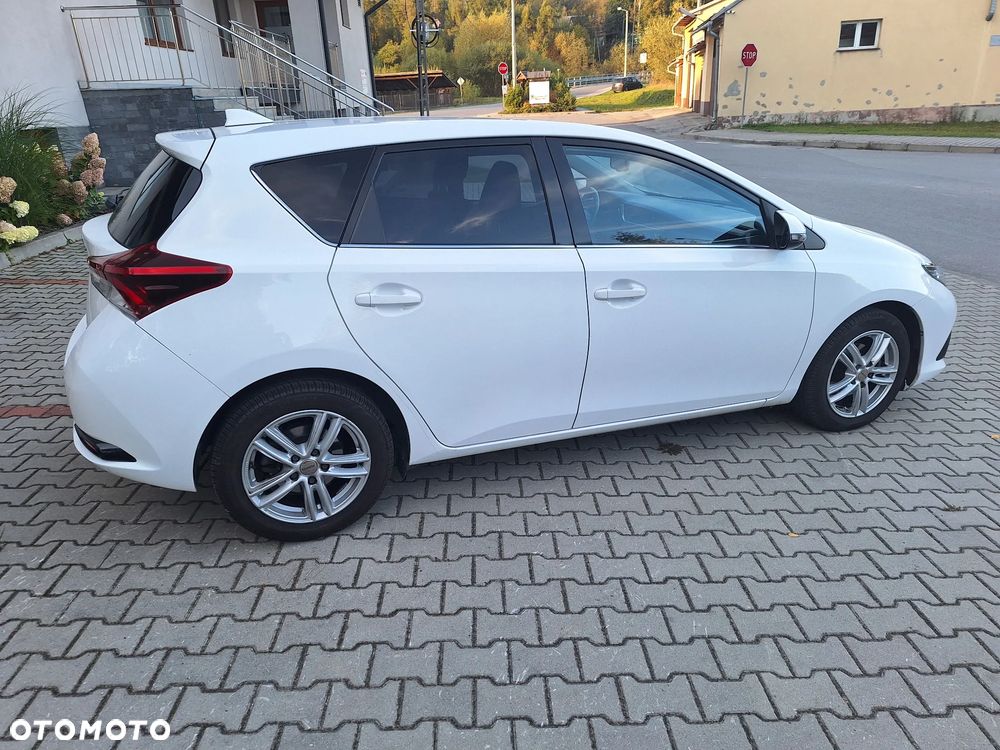 Toyota Auris - 30