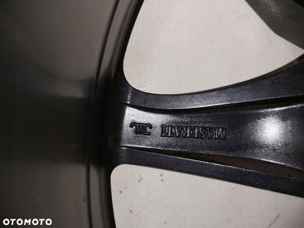 felga maserati granturismo tył 10.5x20" 84072500 - 12