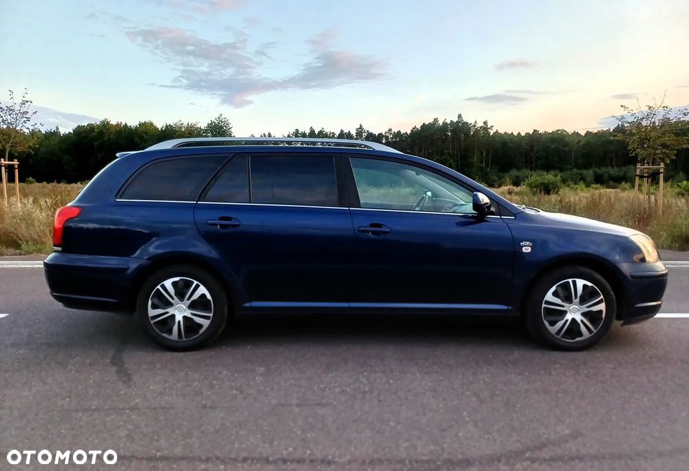 Toyota Avensis 2.0 D-4D Travel - 6