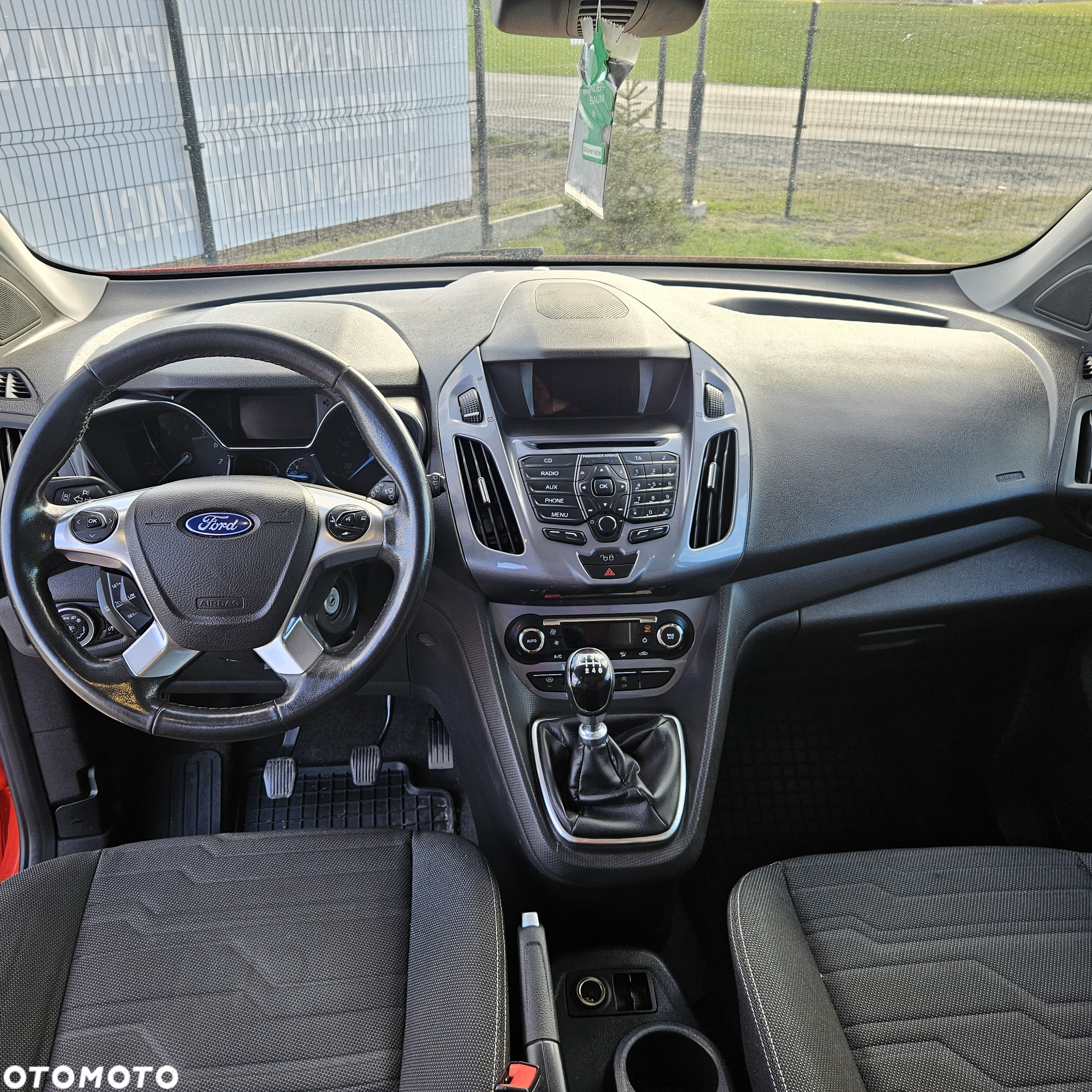Ford Tourneo Connect 1.0 EcoBoost Start-Stop Titanium - 14