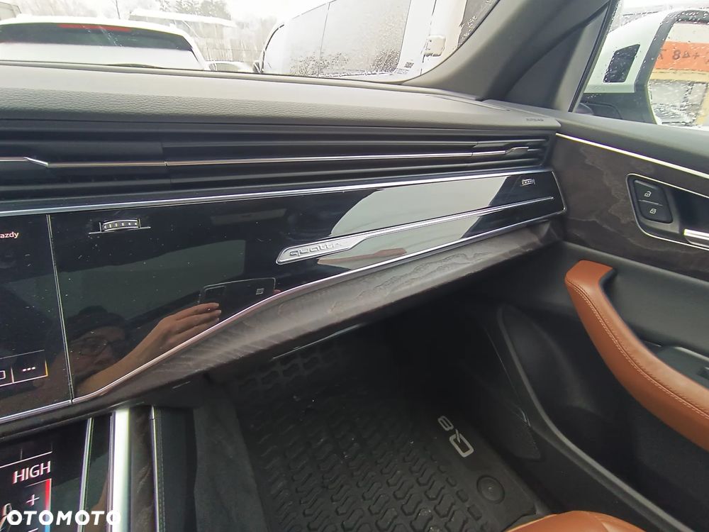 Audi Q8 55 TFSI quattro tiptronic - 30