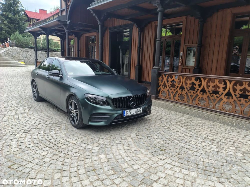 Mercedes-Benz Klasa E 220 d 4-Matic 9G-TRONIC - 2
